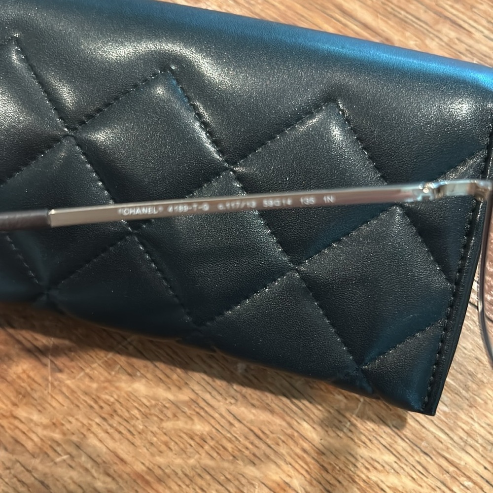 Authentic Chanel sunglasses and case - Picture 6 of 12